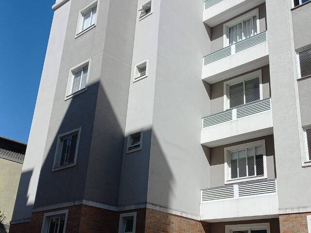 Apartamento para Venda em São José dos Pinhais - 2