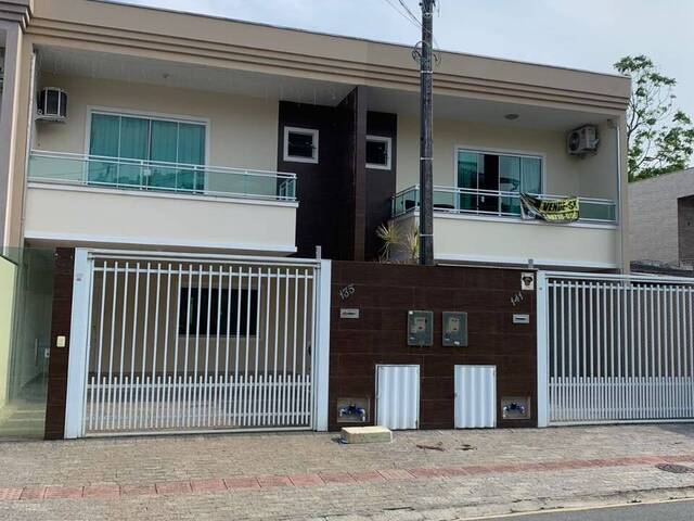 Casa para Venda em Balneário Camboriú - 1