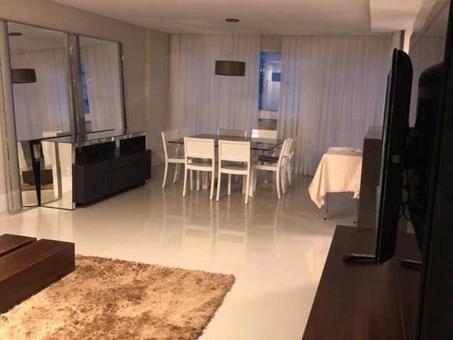 Apartamento para Temporada em Balneário Camboriú - 1