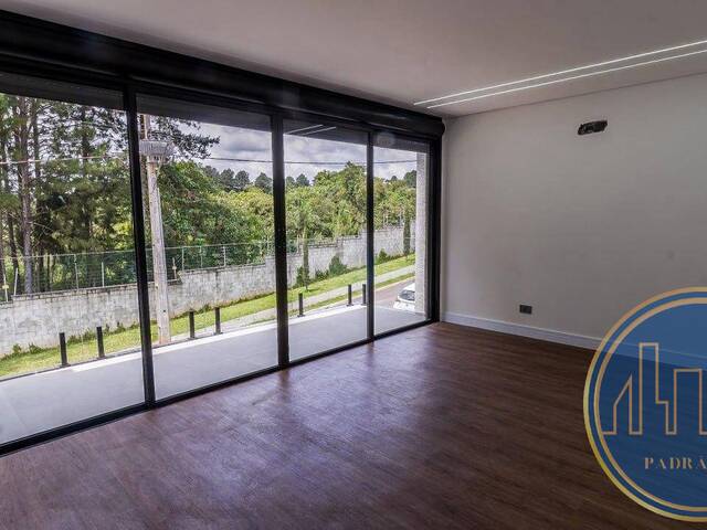 #674 - Casa em condomínio para Venda em Curitiba - PR