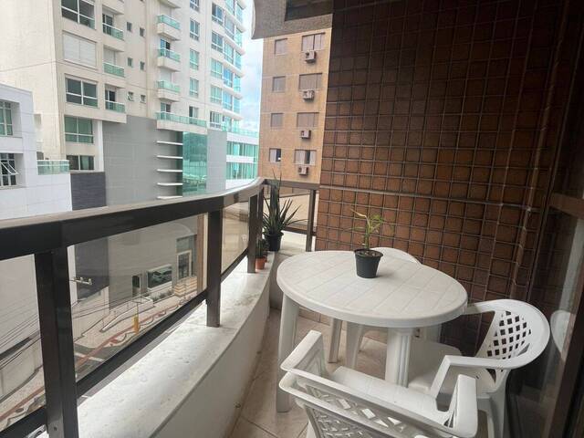 #679 - Apartamento para Locação em Balneário Camboriú - SC